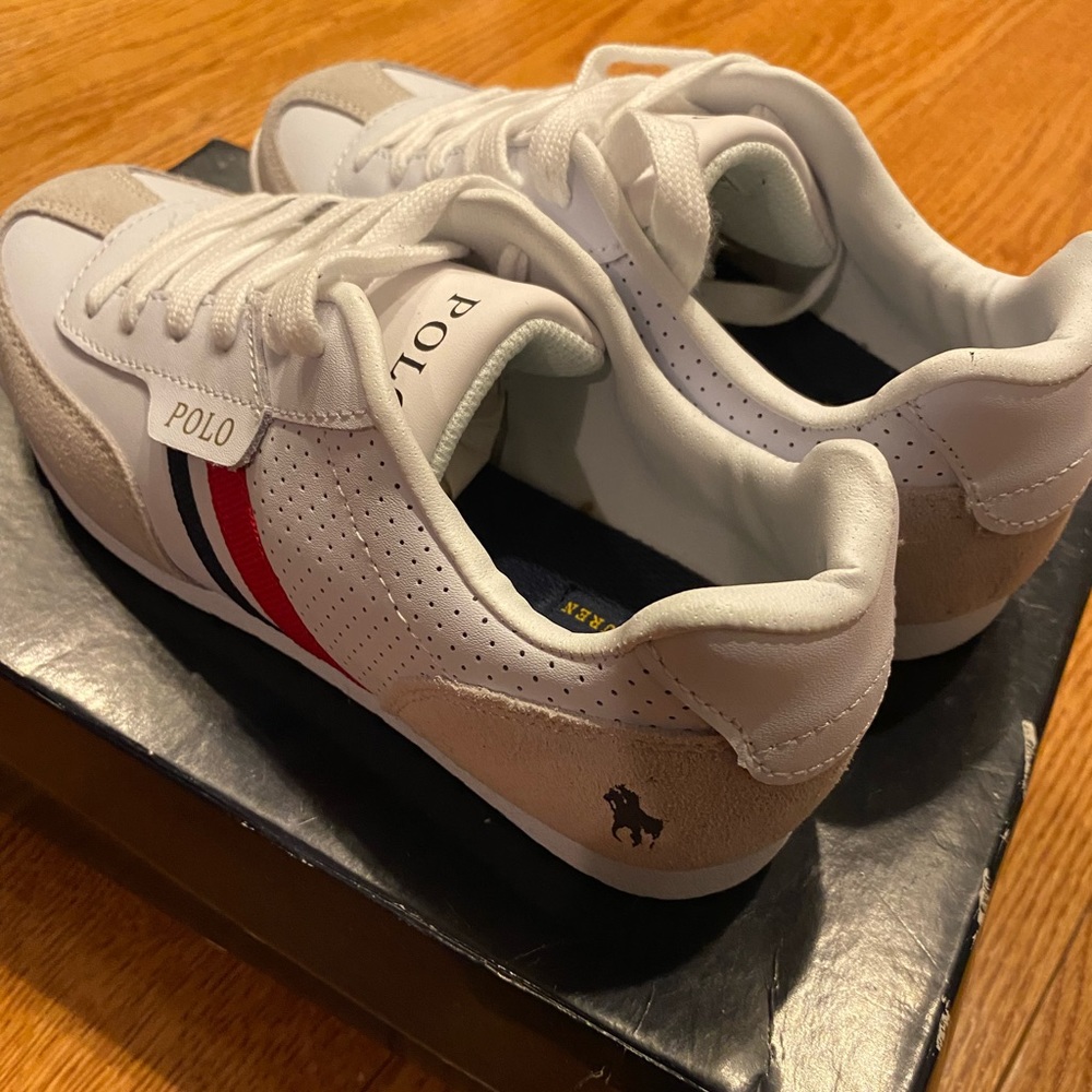 NWT Polo Ralph Lauren sneaker sz 5
